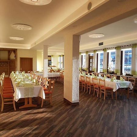 Hotel Fasold Sulzfeld  Экстерьер фото