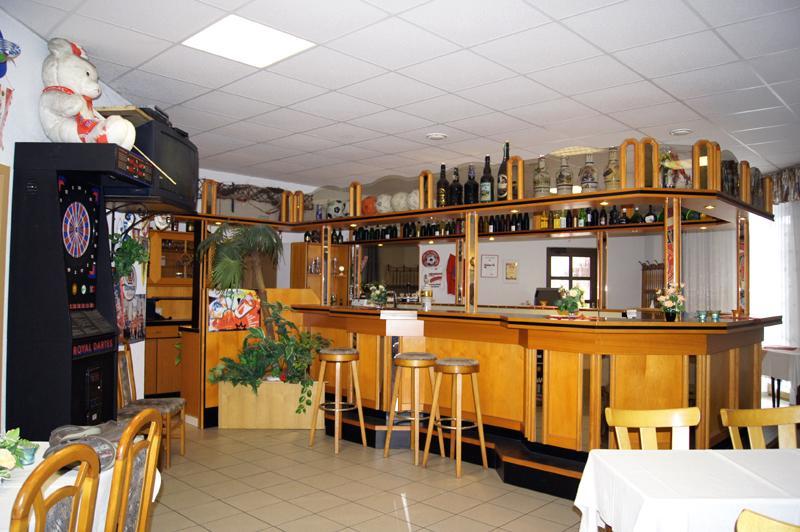 Hotel Fasold Sulzfeld  Экстерьер фото