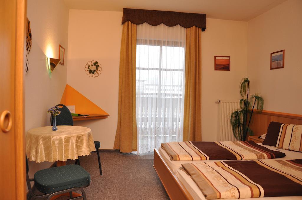 Hotel Fasold Sulzfeld  Номер фото