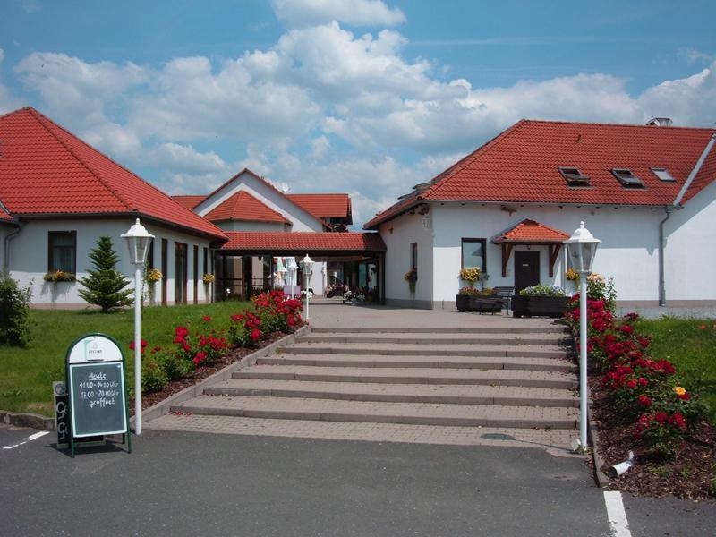 Hotel Fasold Sulzfeld  Экстерьер фото