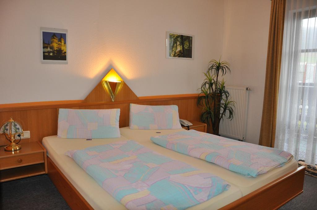 Hotel Fasold Sulzfeld  Номер фото